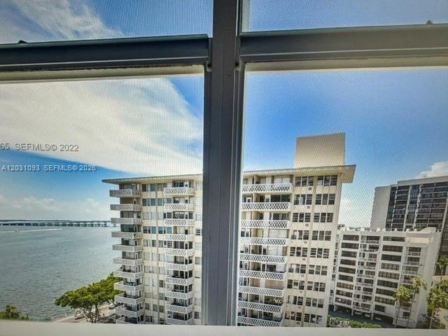 1420 Brickell Bay Dr #1107C Miami, FL 33131