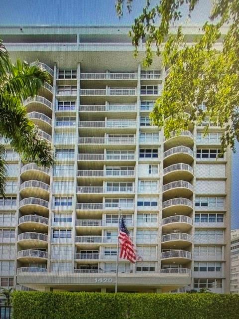 1420 Brickell Bay Dr #1107C Miami, FL 33131