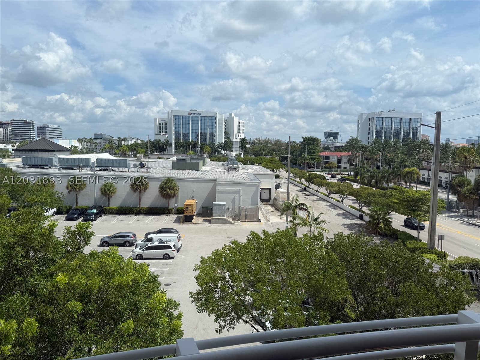 image The Venture at Aventura10