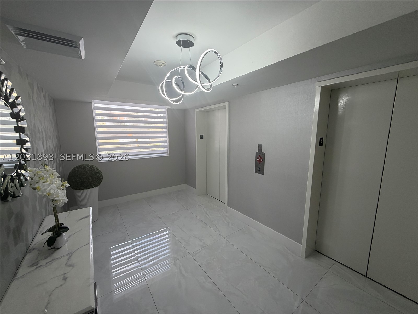 image The Venture at Aventura11