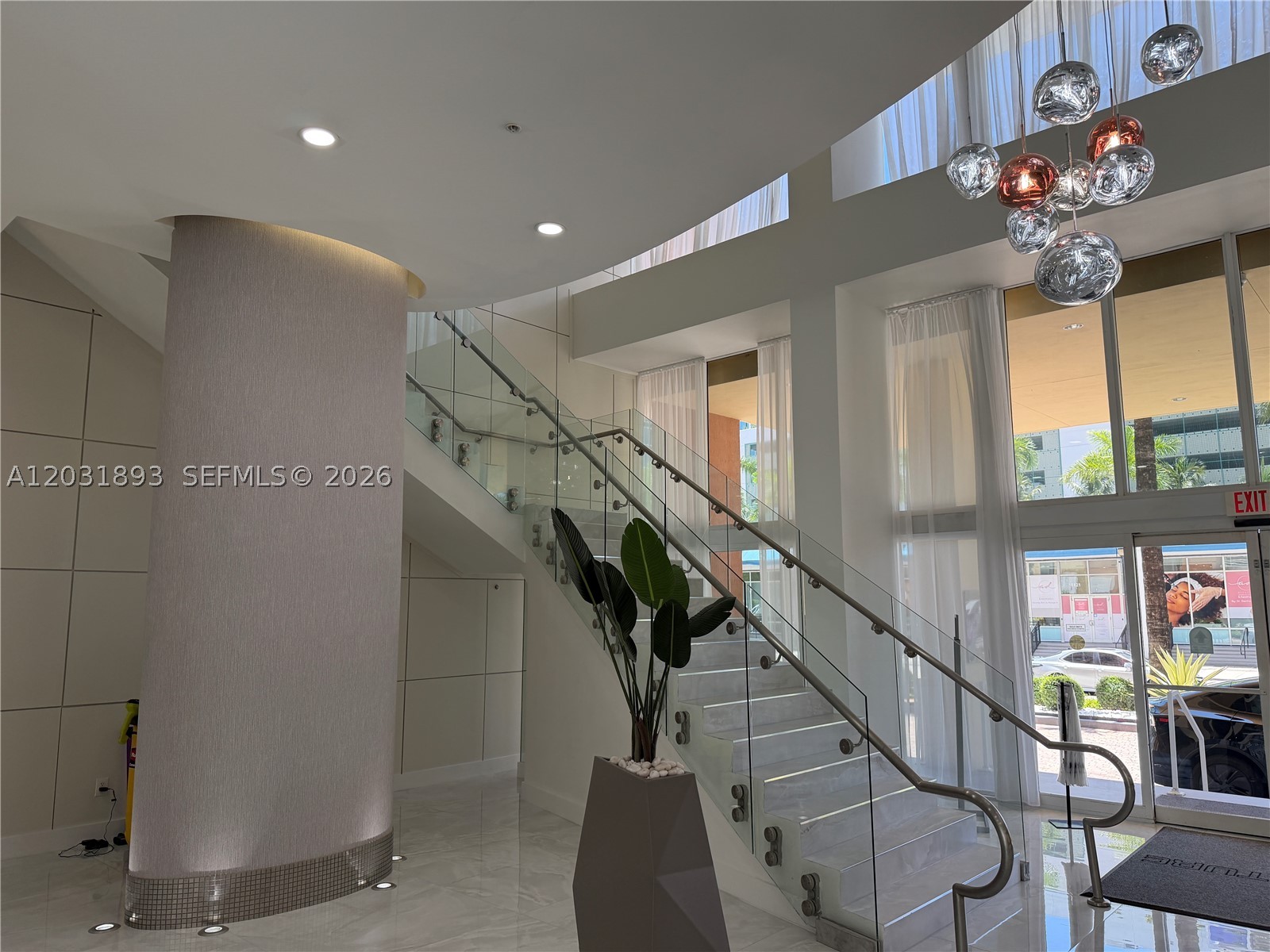 image The Venture at Aventura27