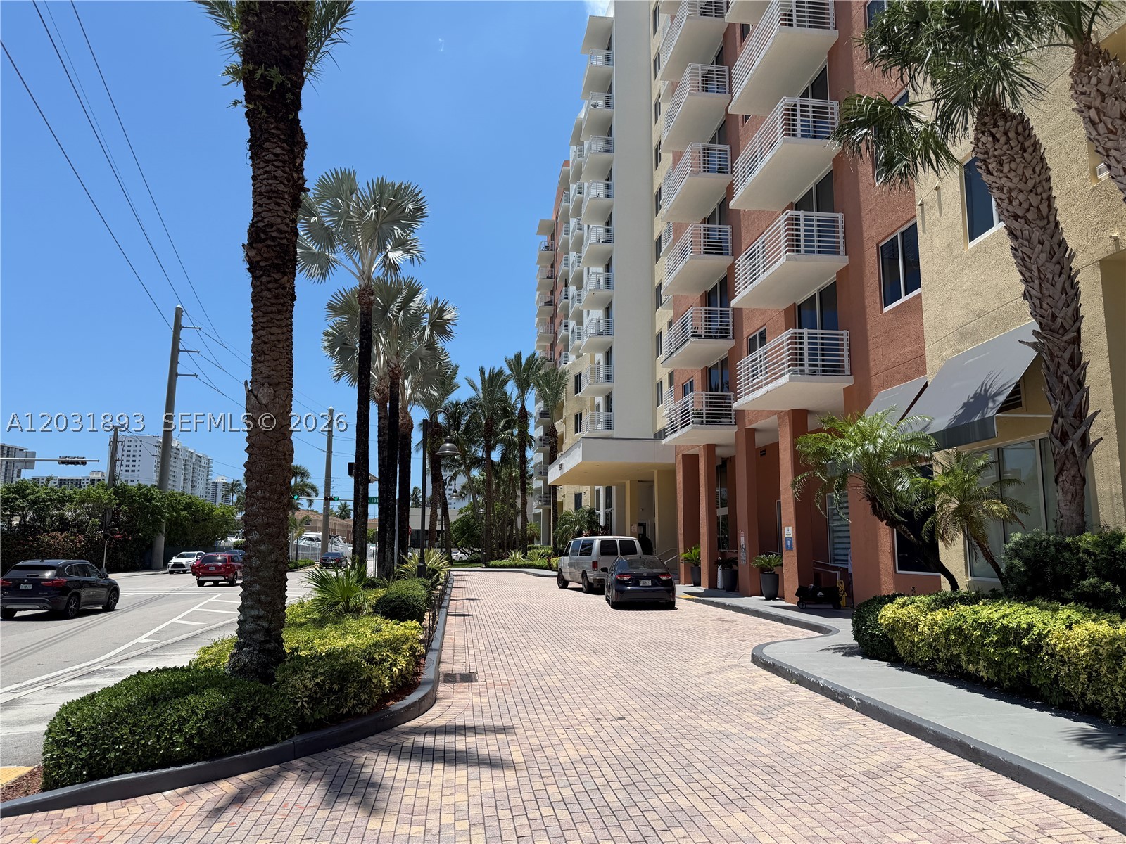 image The Venture at Aventura43