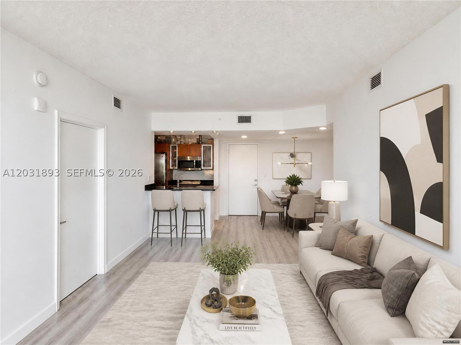 image The Venture at Aventura6