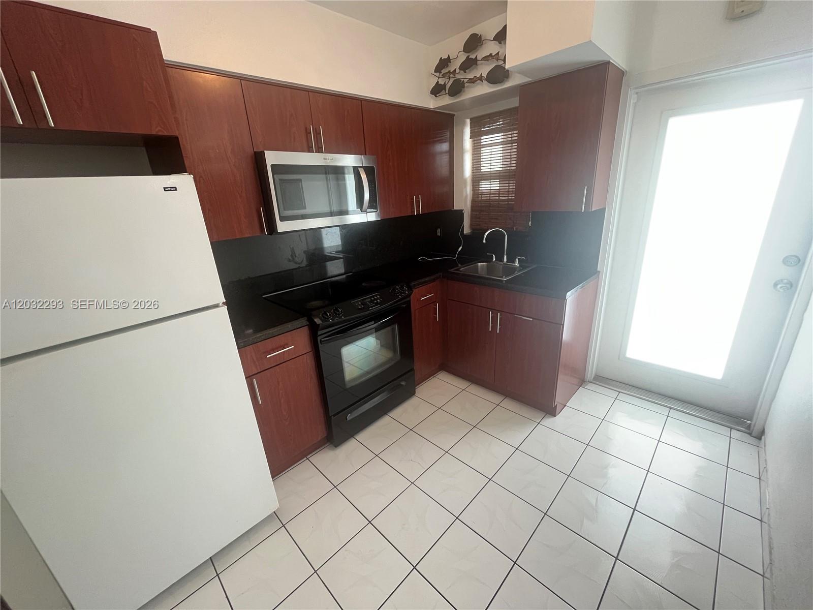 851 Meridian #44