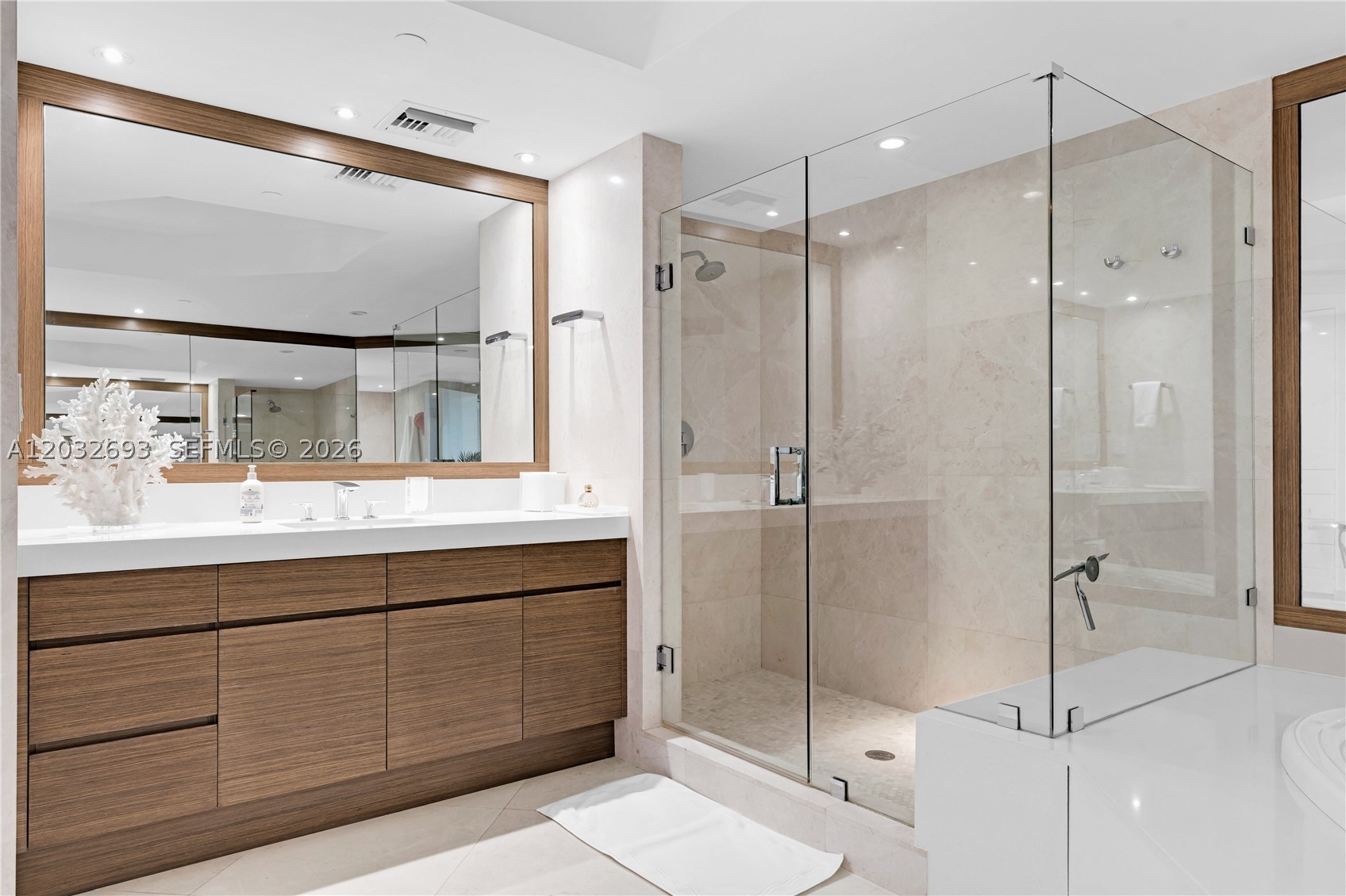 430 S Grand Bay #505 Key Biscayne, FL 33149