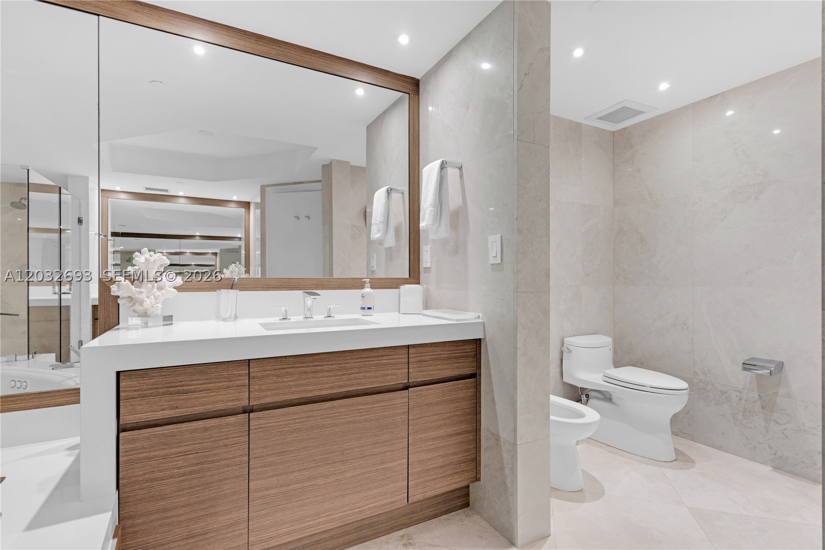 430 S Grand Bay #505 Key Biscayne, FL 33149