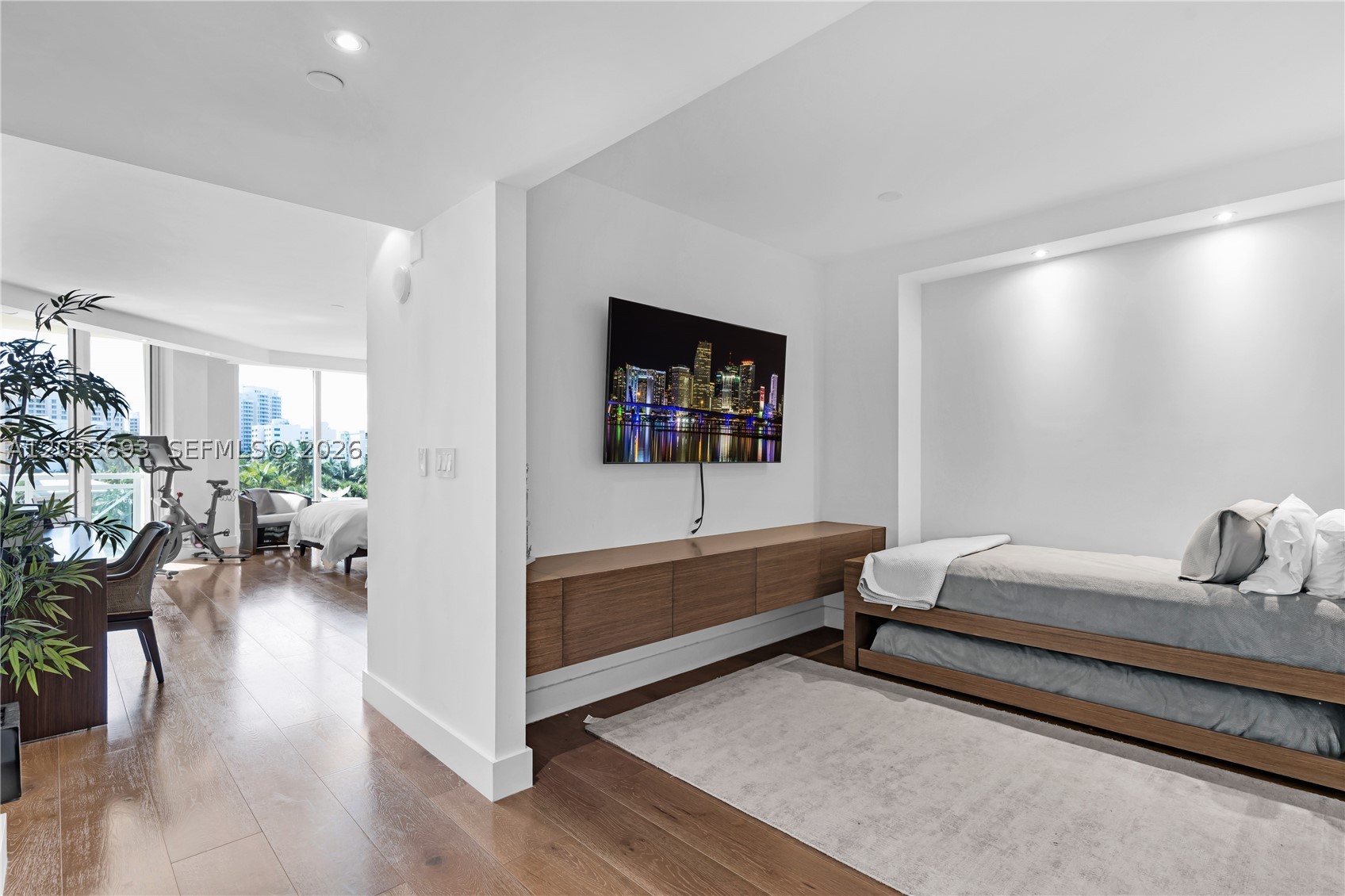 430 S Grand Bay #505 Key Biscayne, FL 33149