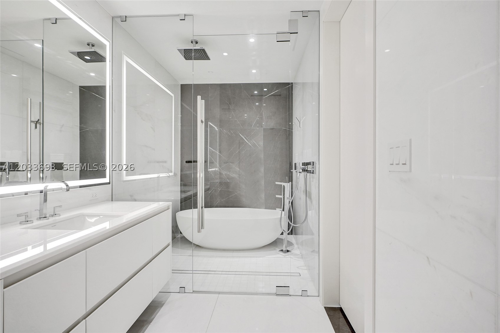 image Aston Martin Residences9