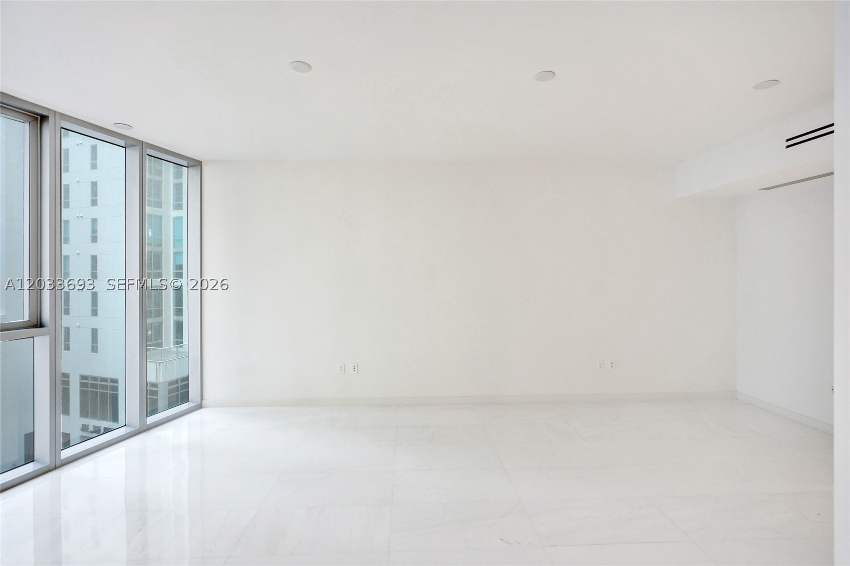 image Aston Martin Residences10