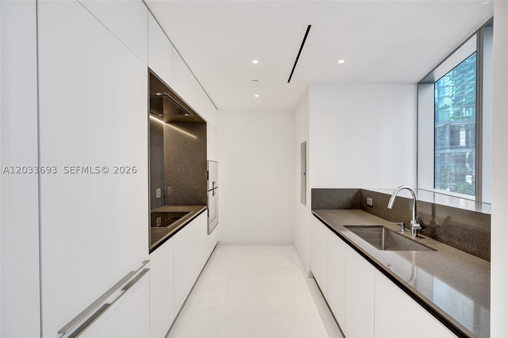 image Aston Martin Residences11