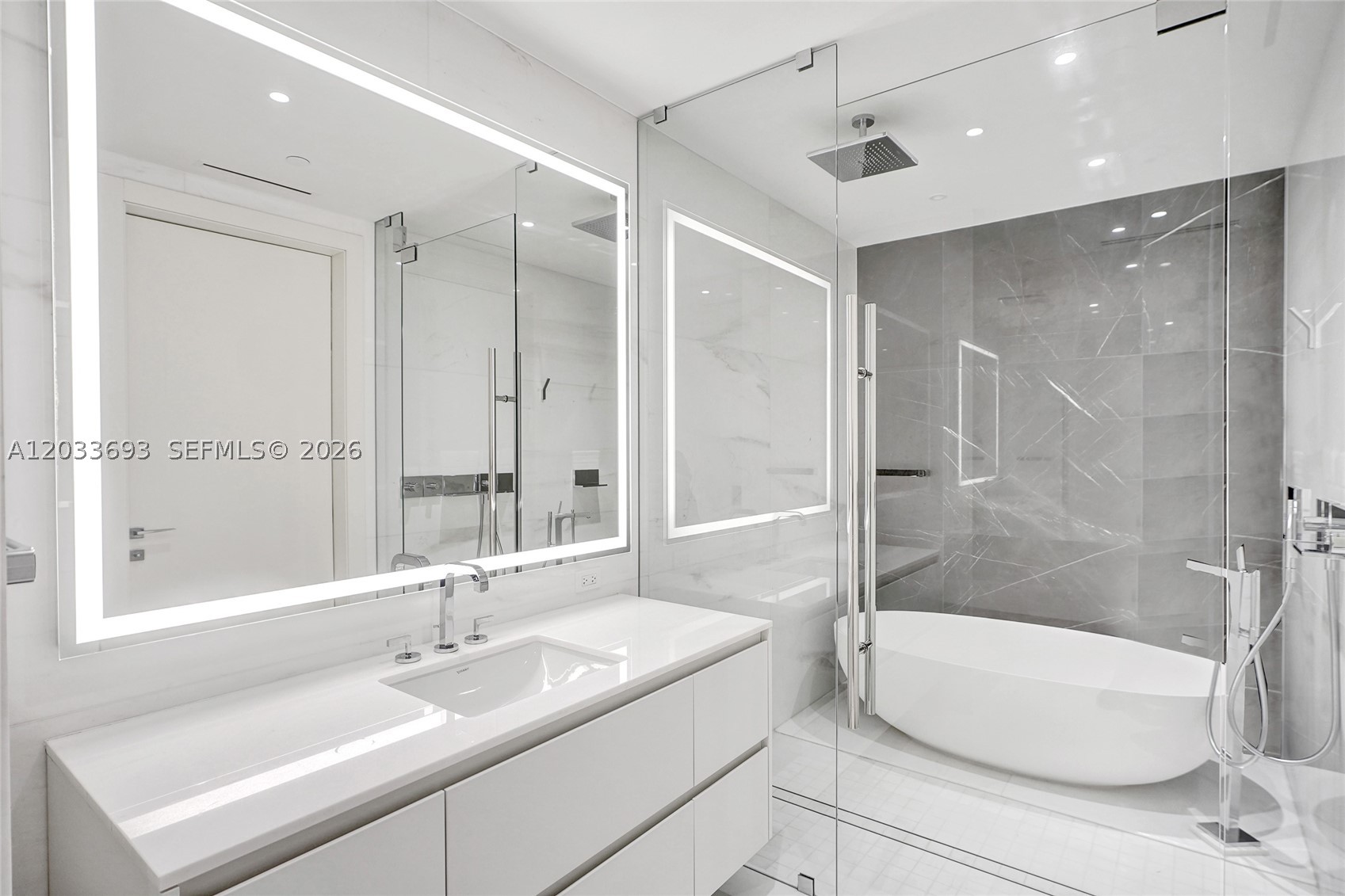 image Aston Martin Residences17