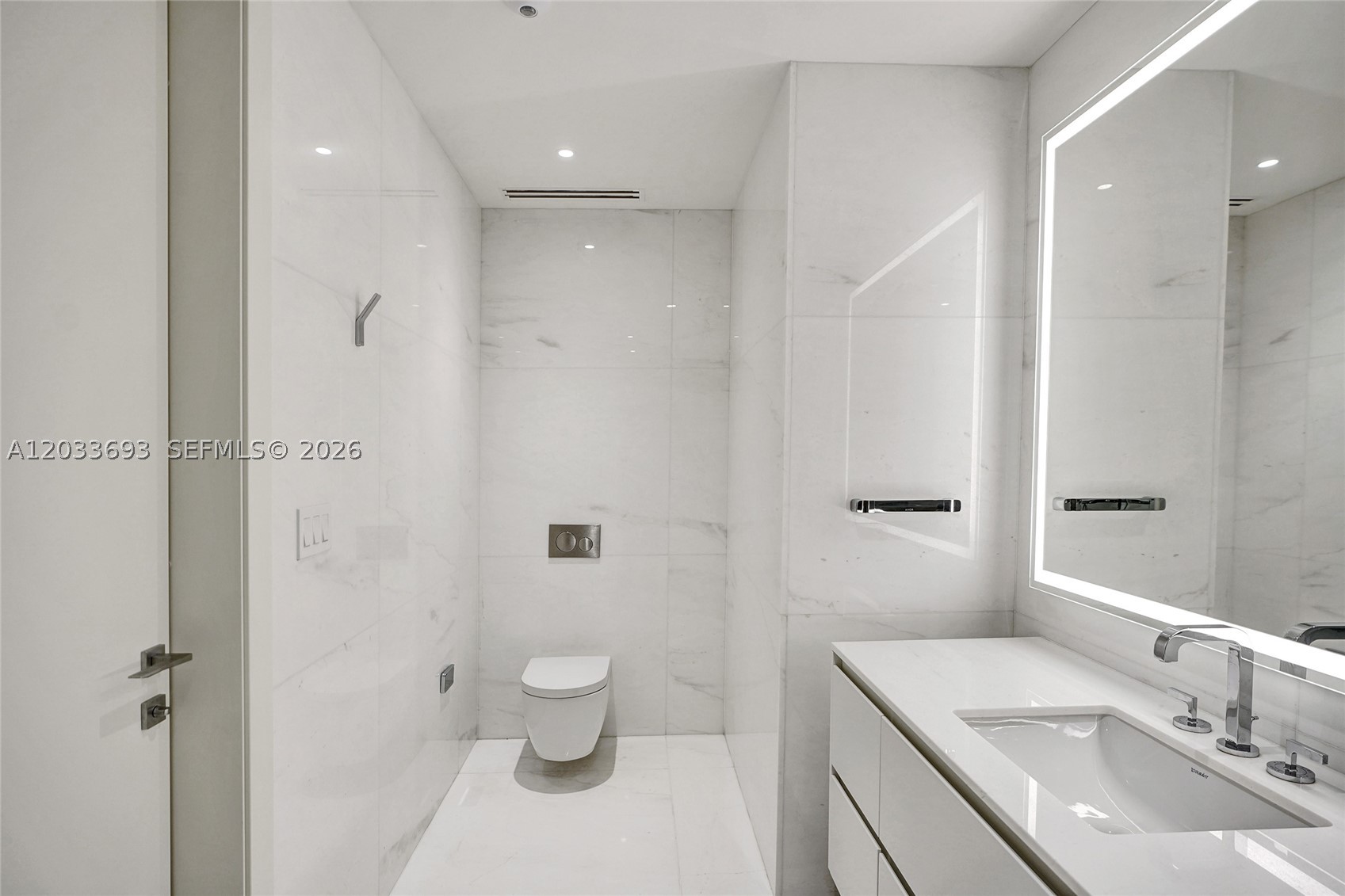 image Aston Martin Residences18