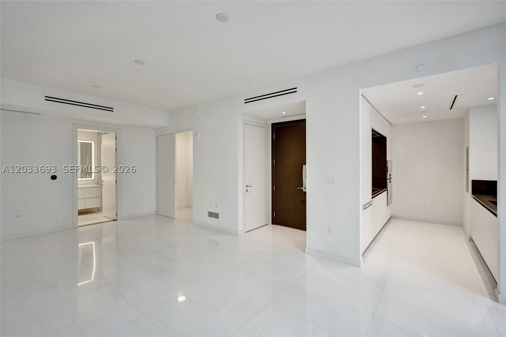 image Aston Martin Residences8