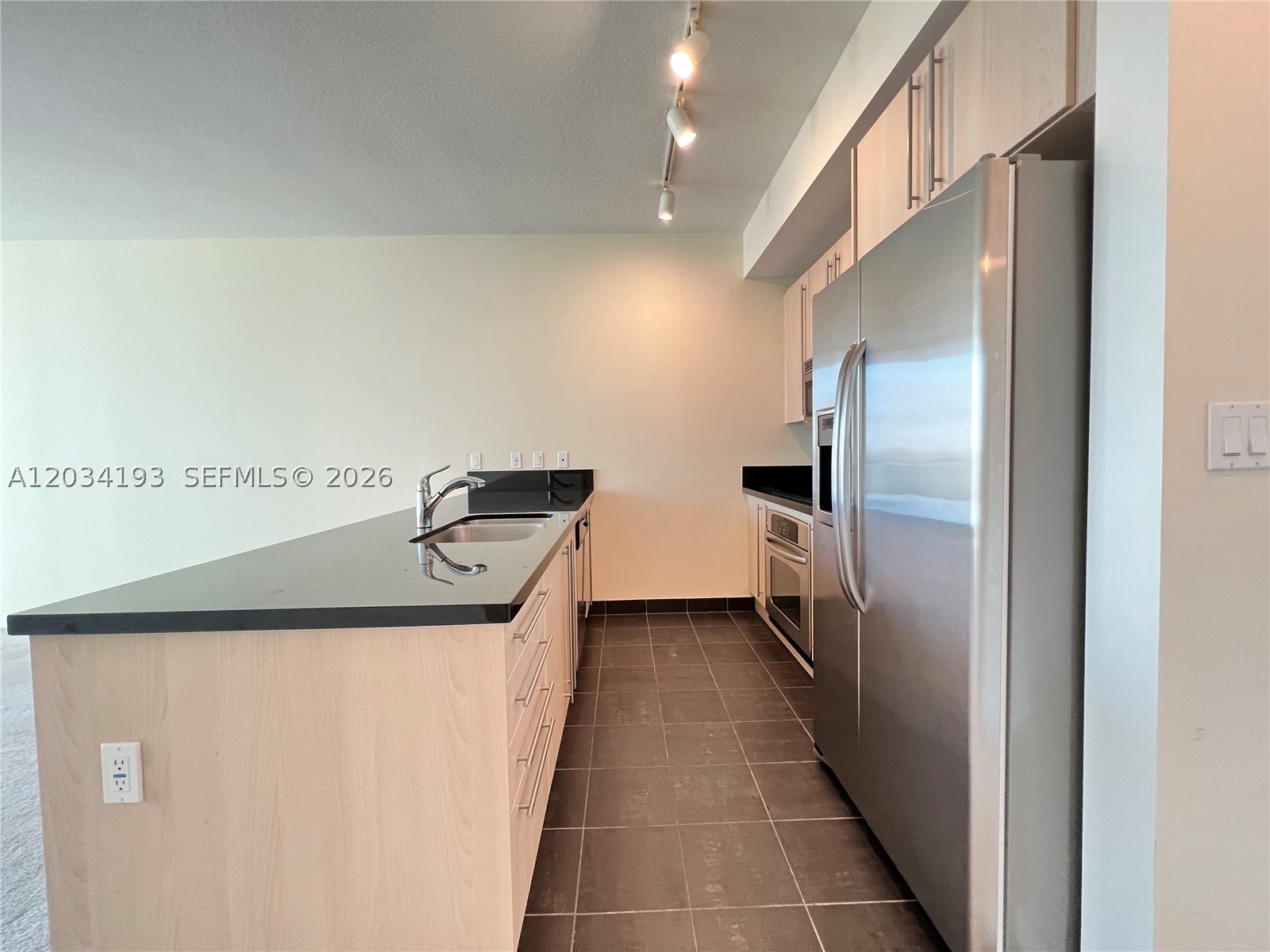 image Axis on Brickell South2