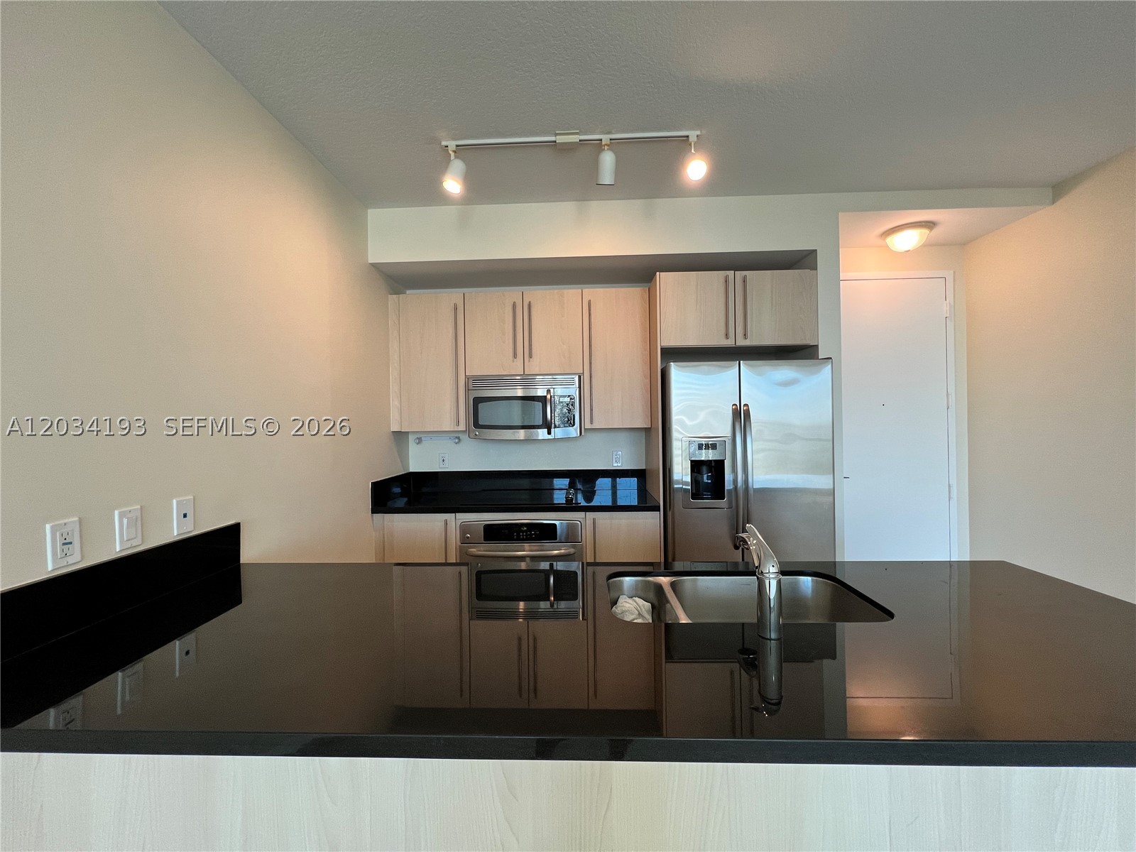 image Axis on Brickell South4