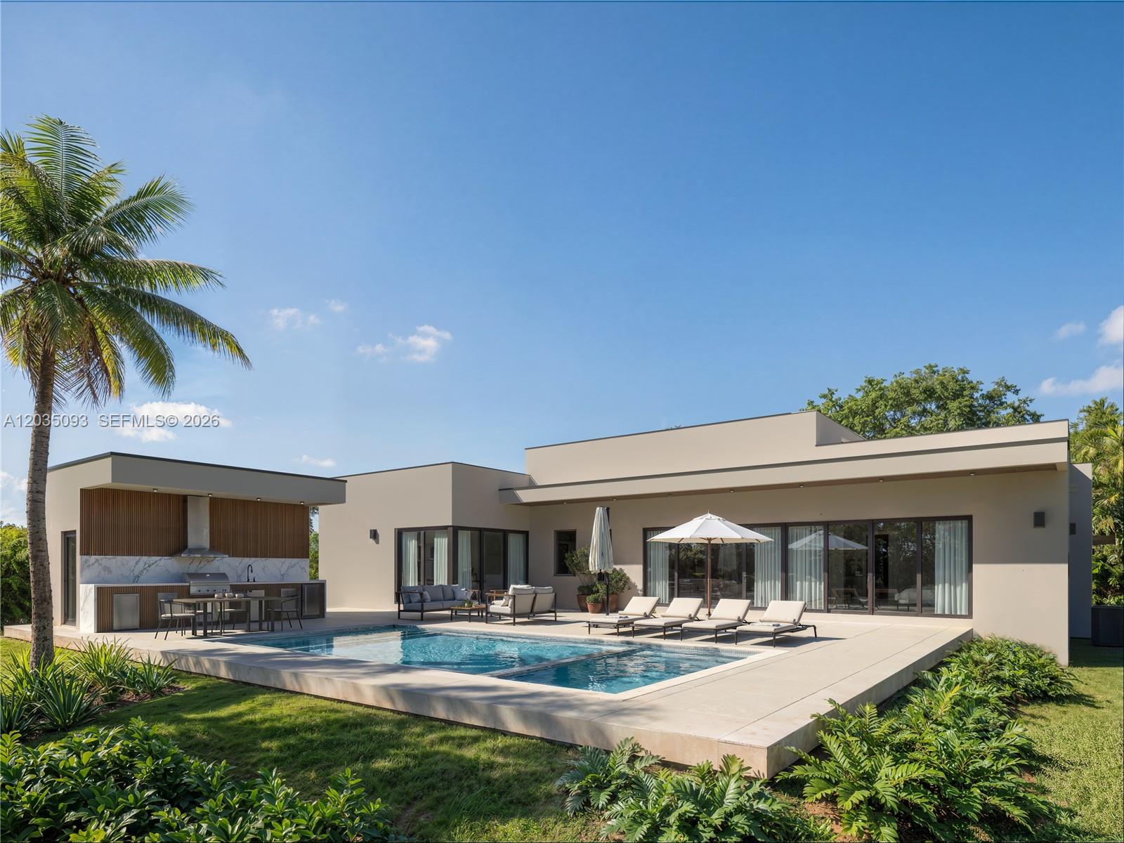 9445 SW 73rd Pinecrest, FL 33156