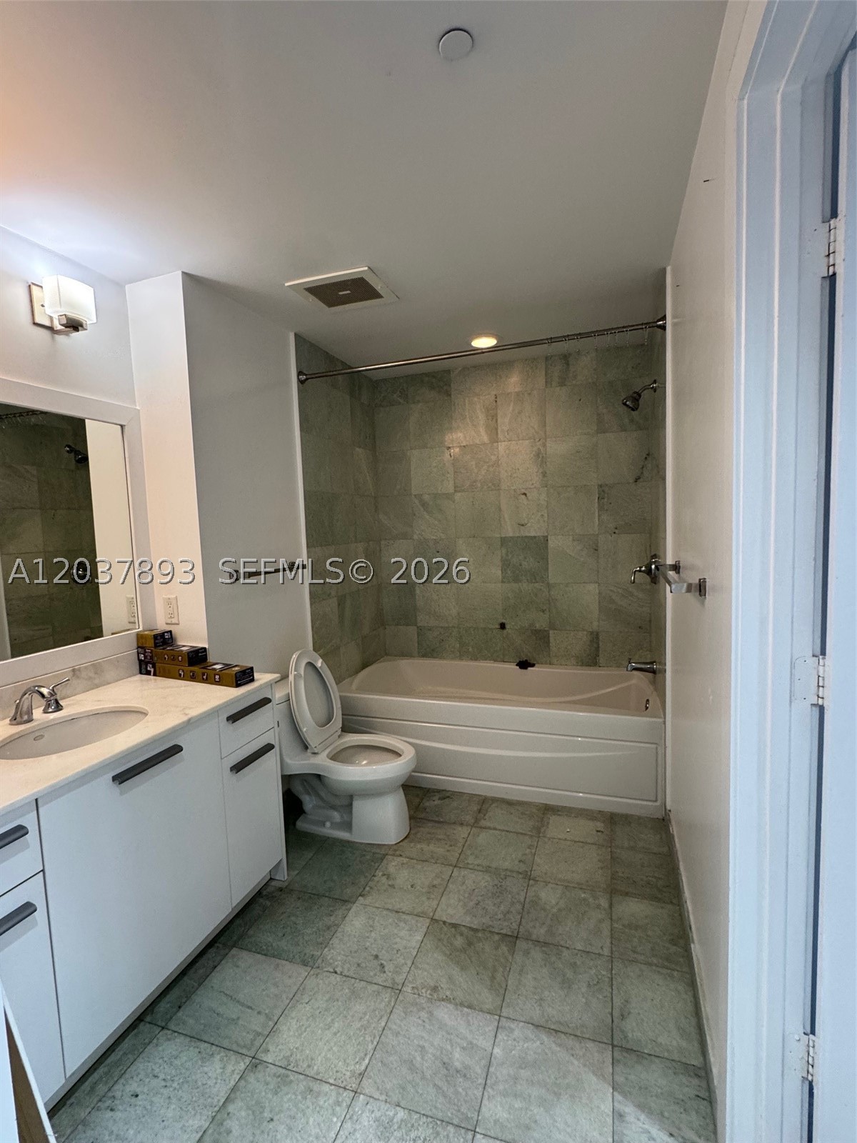 image 1060 Brickell - 106014