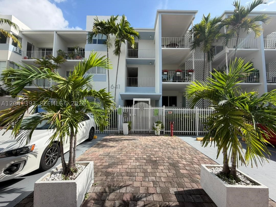 641 Espanola Way #3