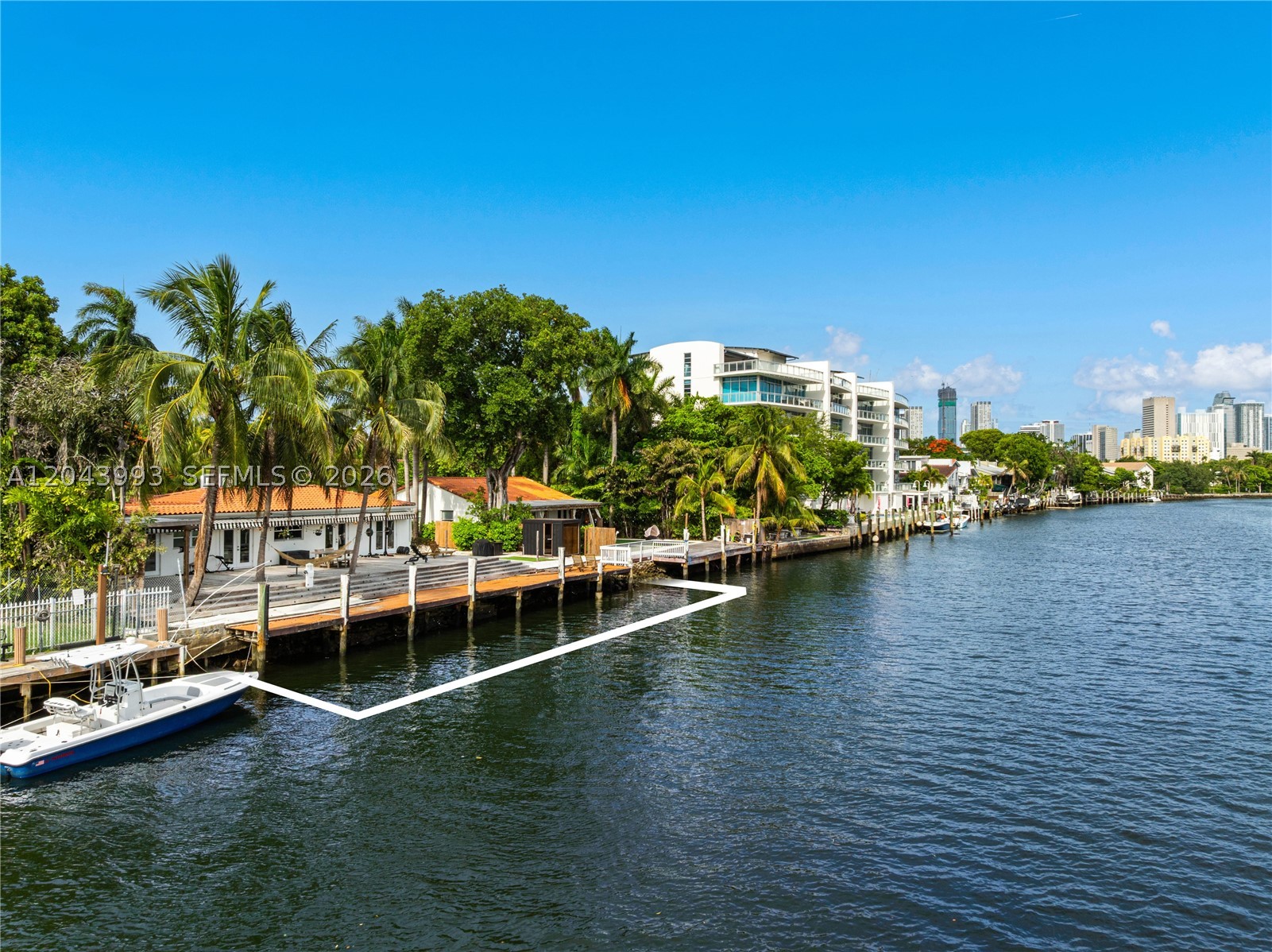 1110 NW North Riv Dr Miami, FL 33136