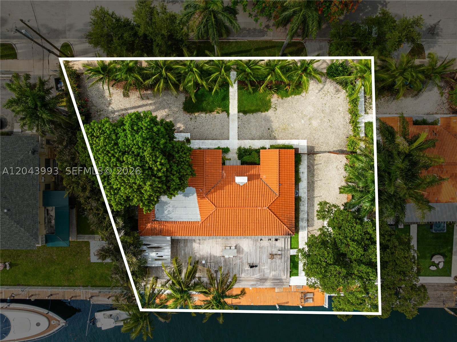 1110 NW North Riv Dr Miami, FL 33136