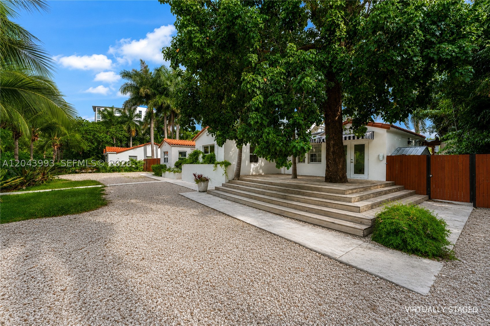 1110 NW North Riv Dr Miami, FL 33136