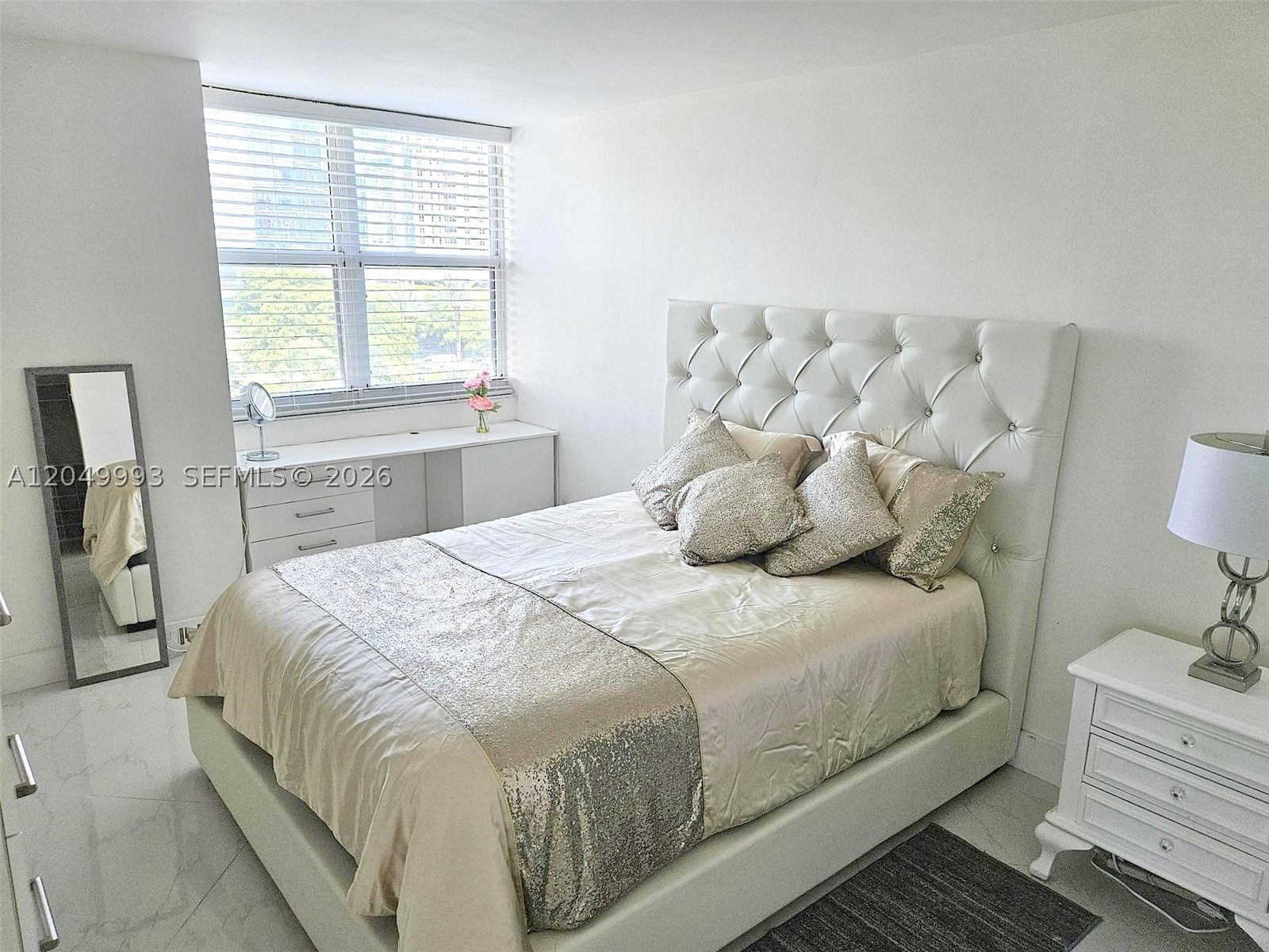 image Isola Condo9