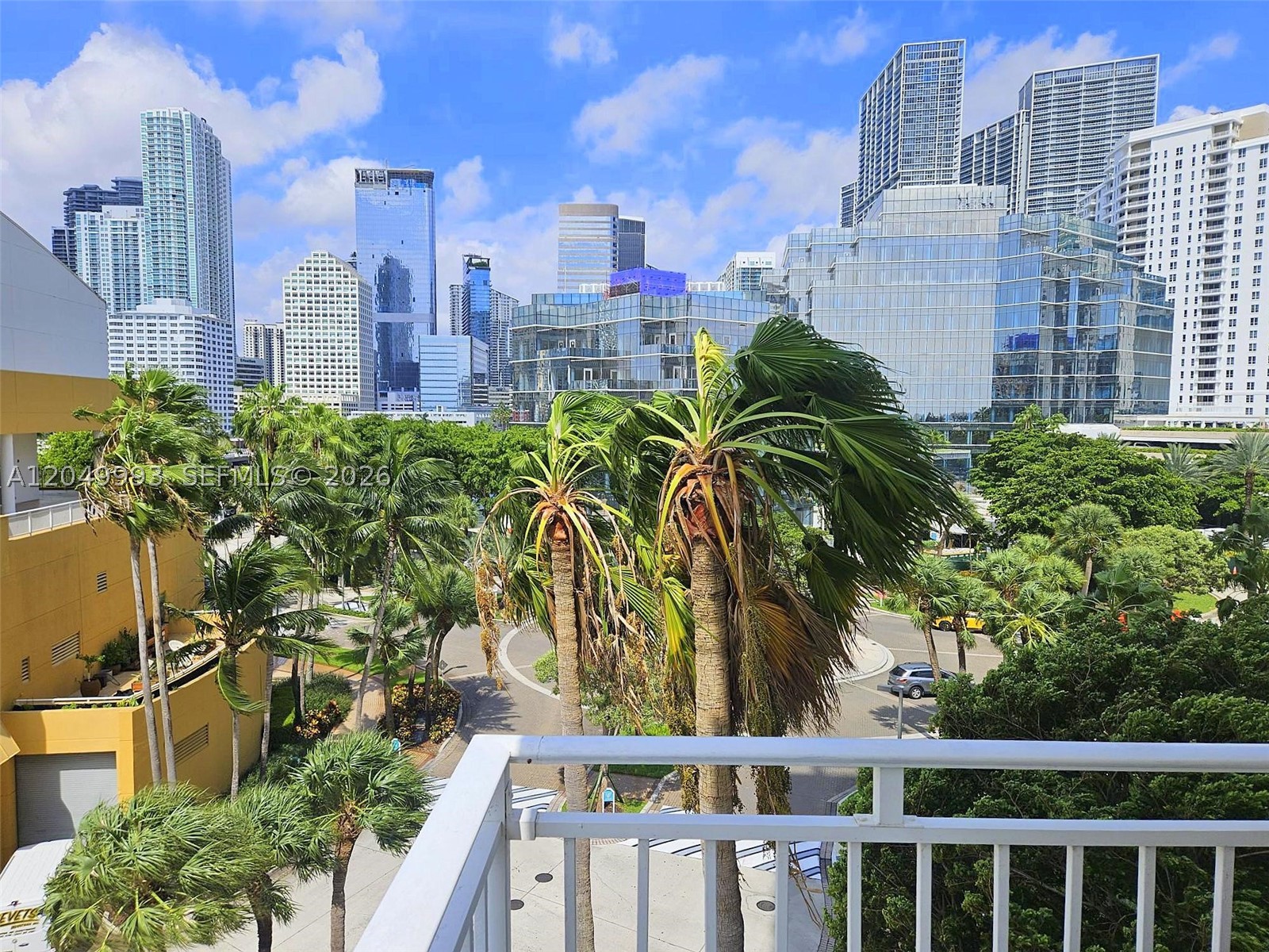 image Isola Condo17