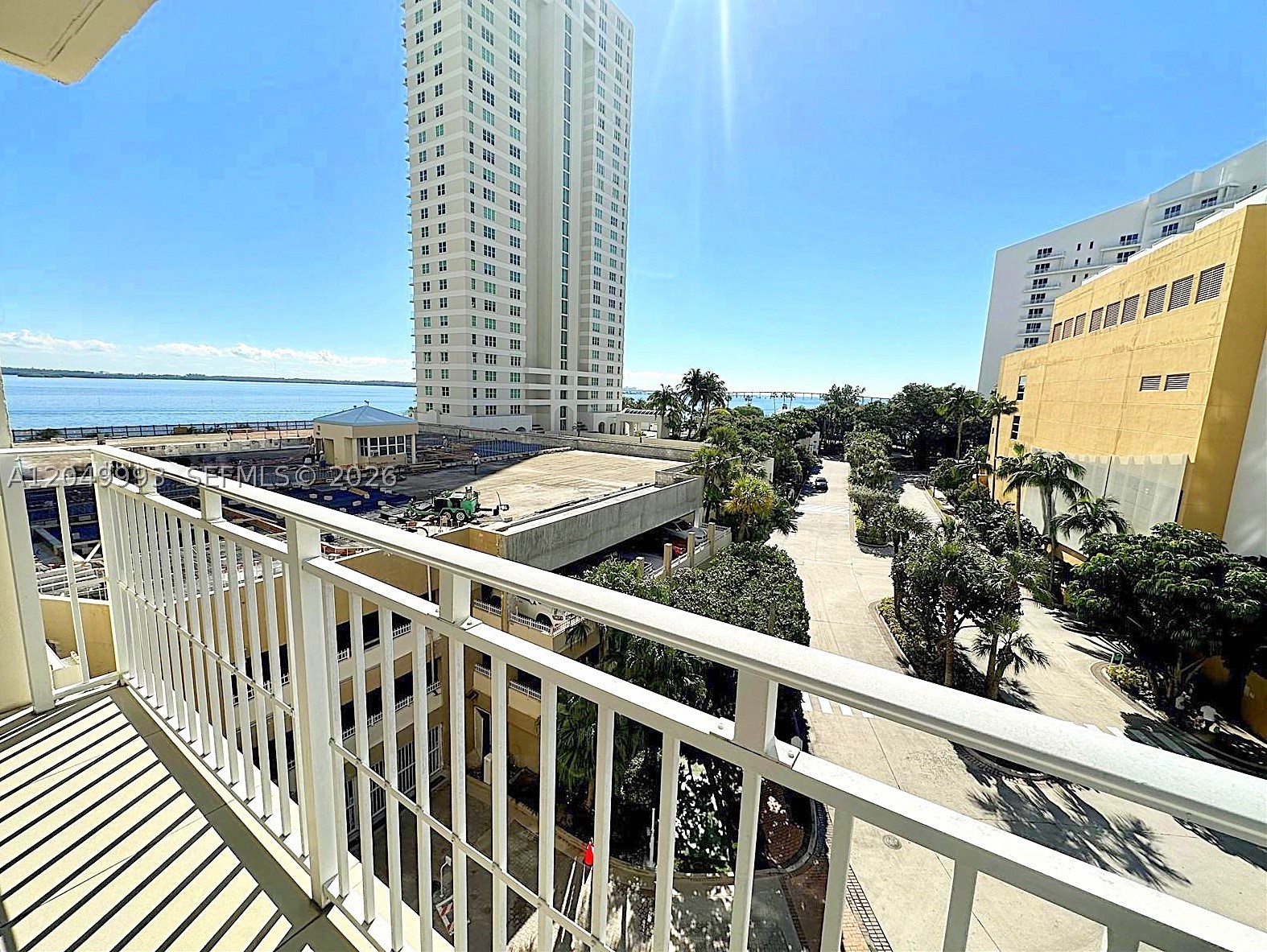 image Isola Condo19