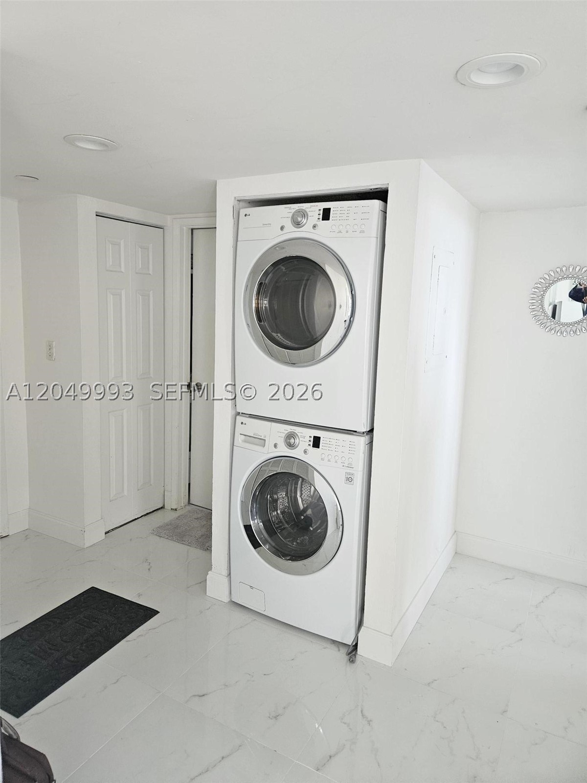 image Isola Condo8