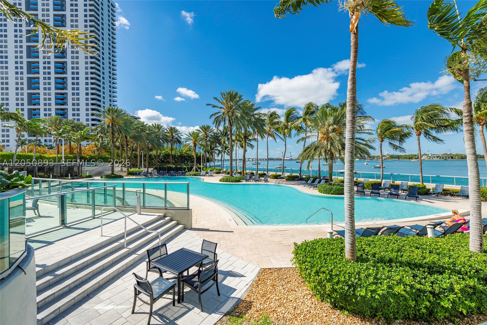 image Flamingo South Beach12
