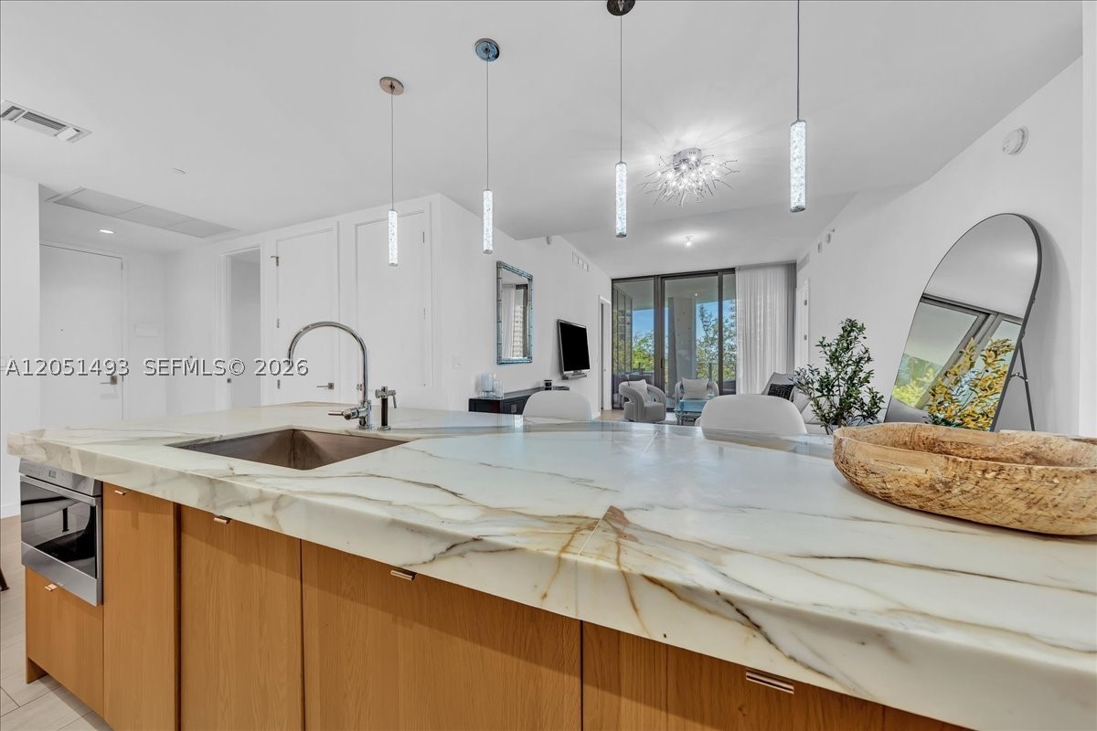 image Park Grove Club Residences11