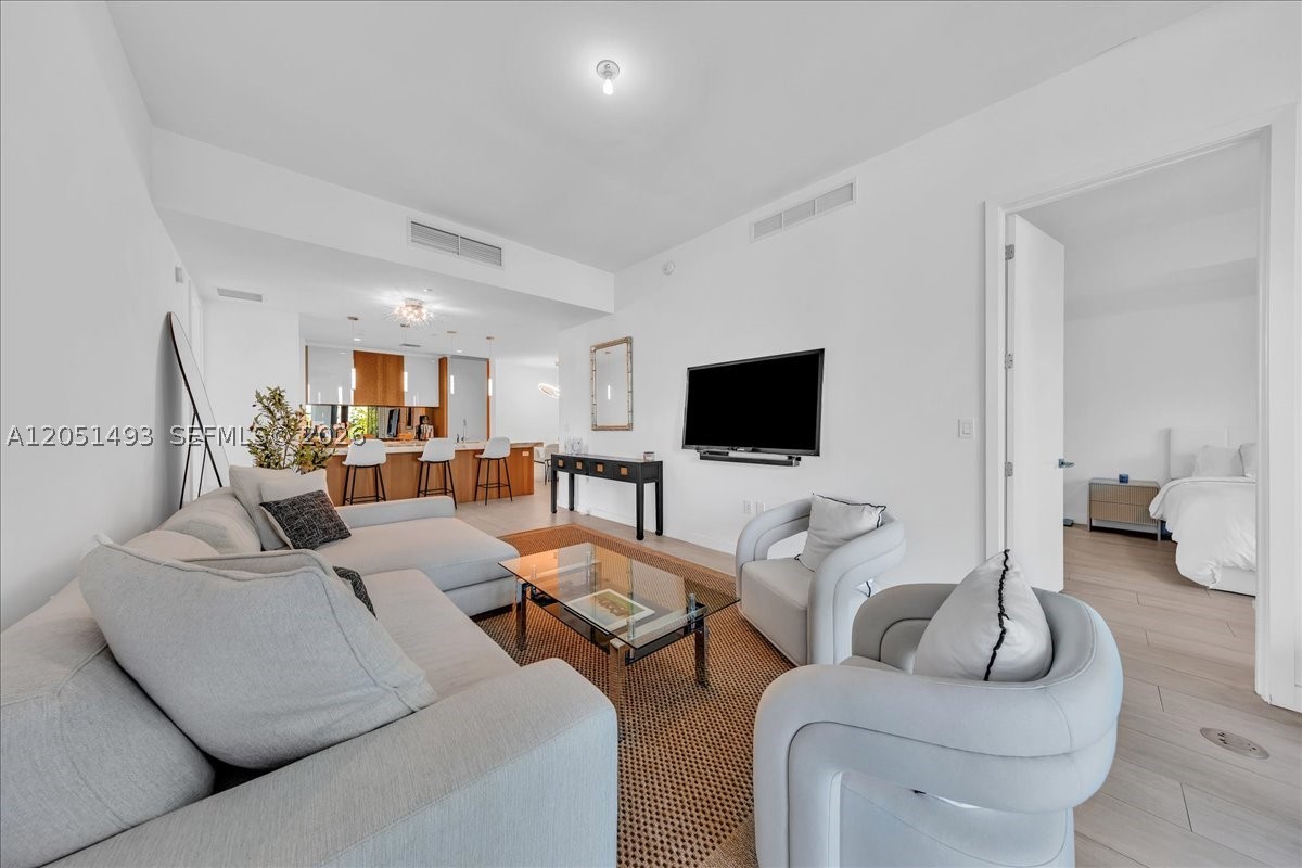 image Park Grove Club Residences18