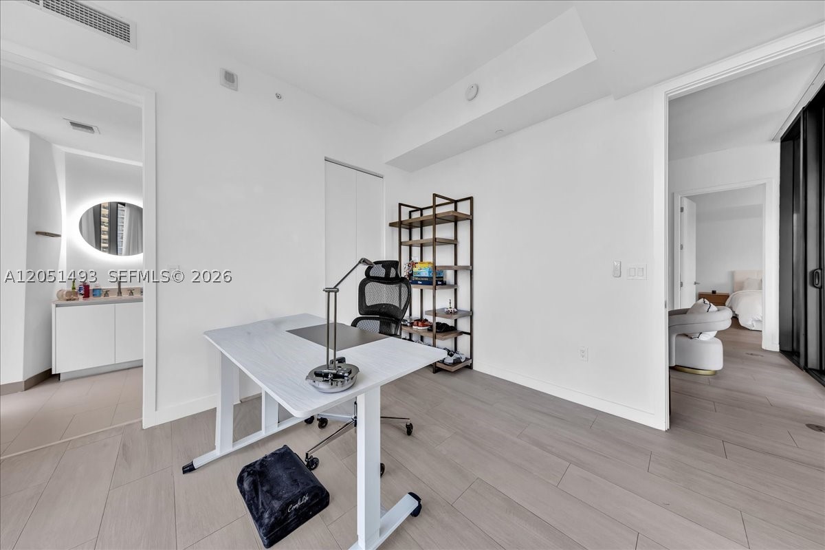 image Park Grove Club Residences34