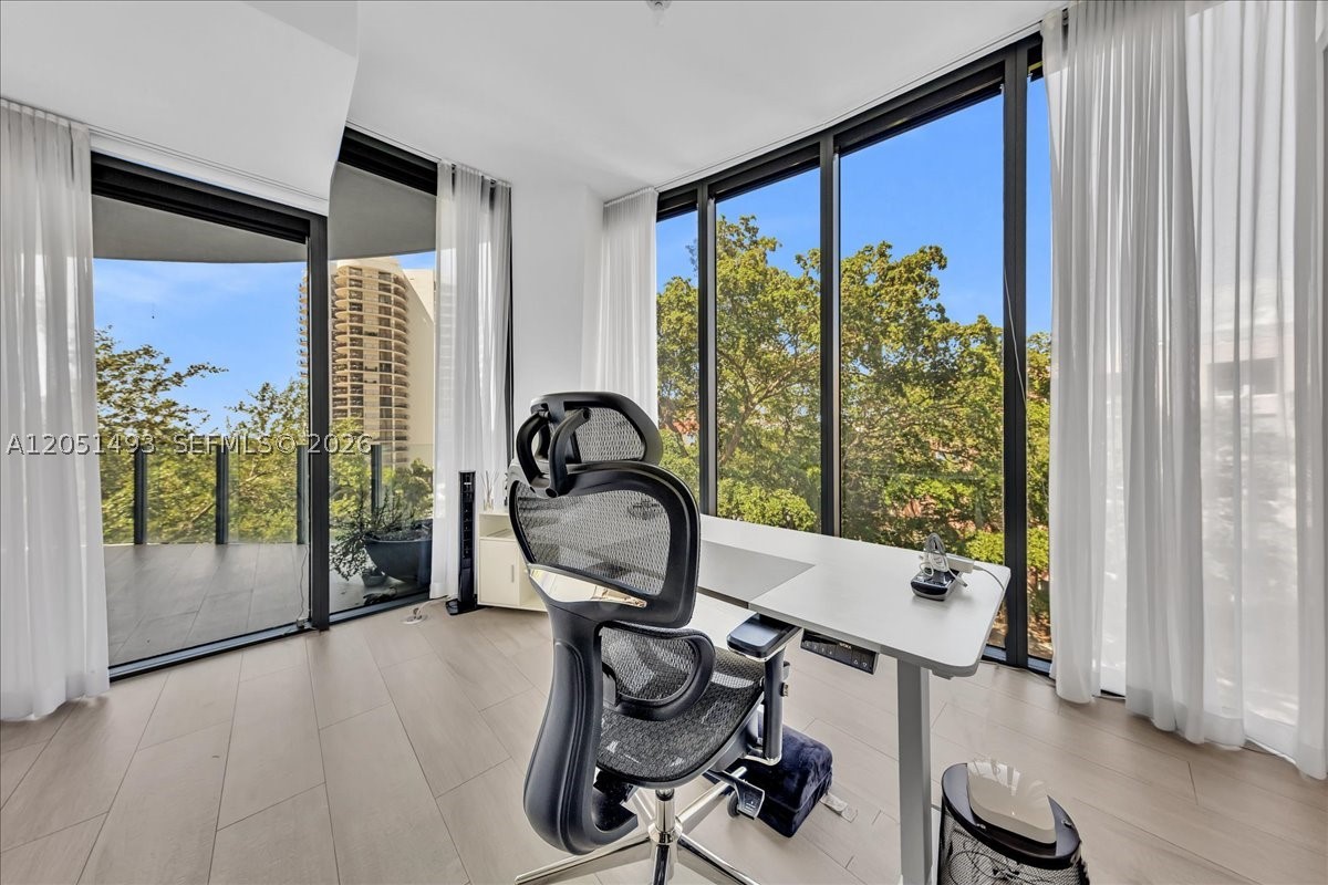 image Park Grove Club Residences36