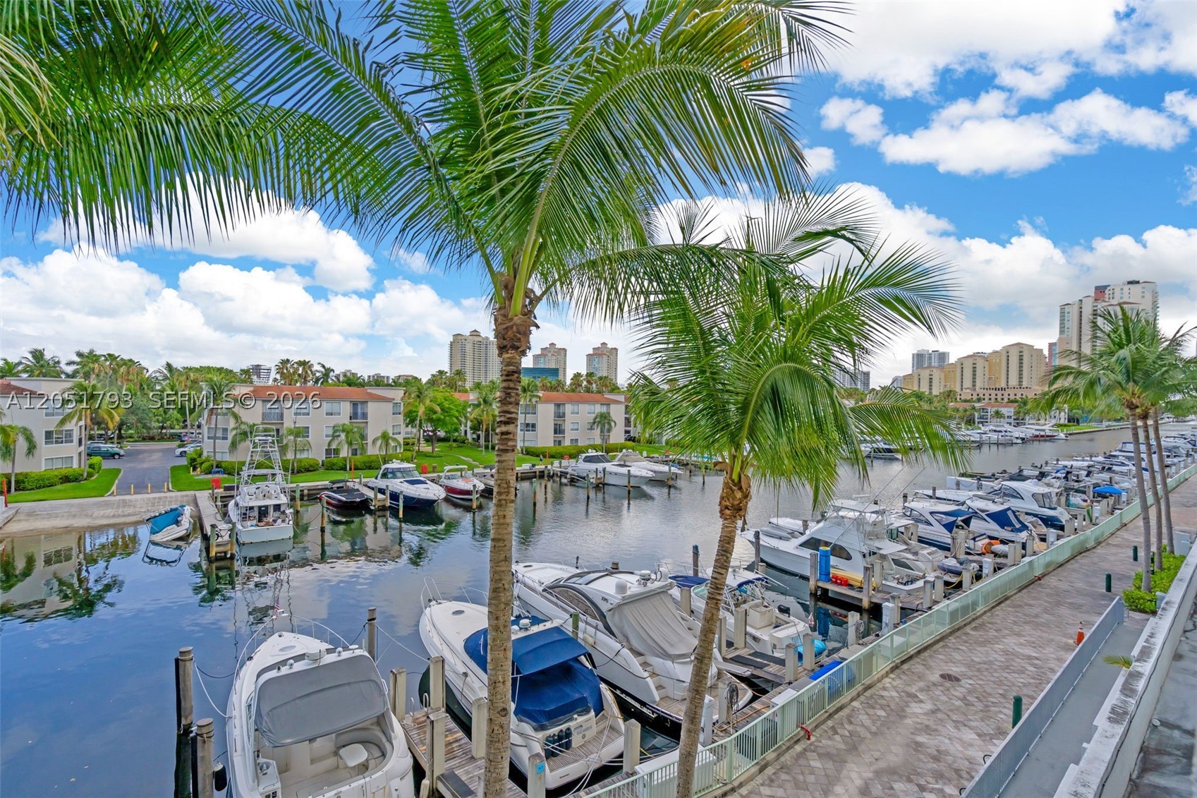 image Uptown Marina Lofts18