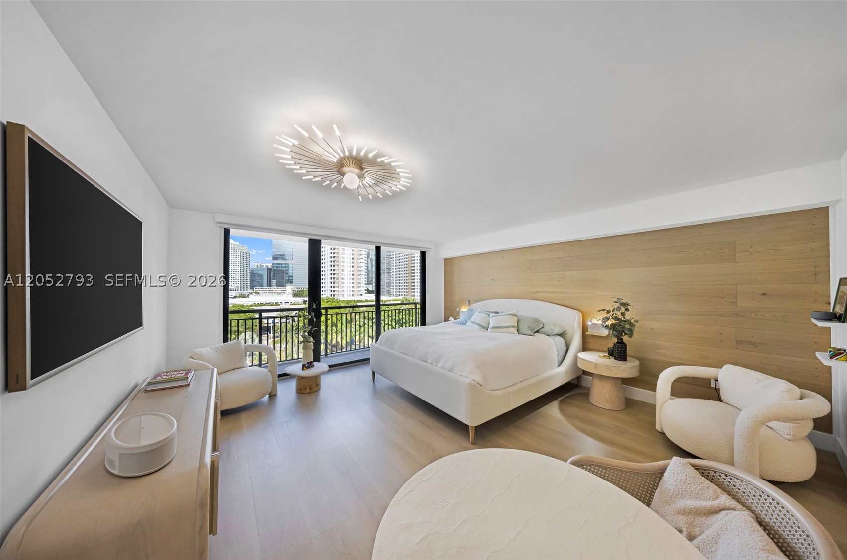 540 Brickell Key Dr #809