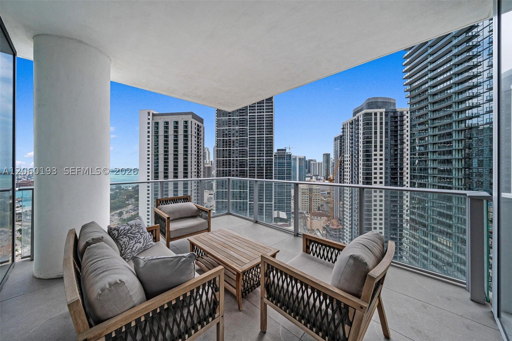 image Paramount Miami Worldcenter37