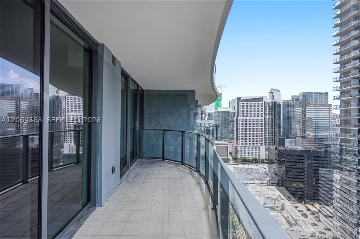 image Brickell Flatiron20