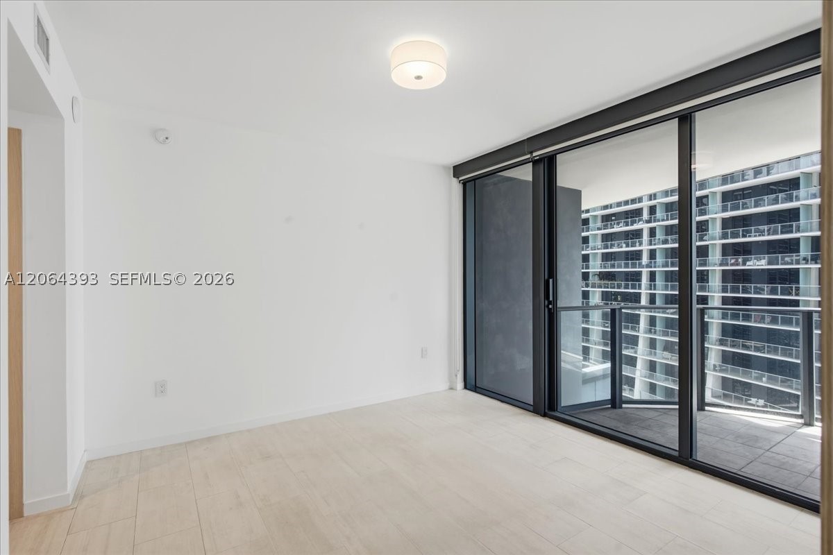 image Brickell Flatiron8