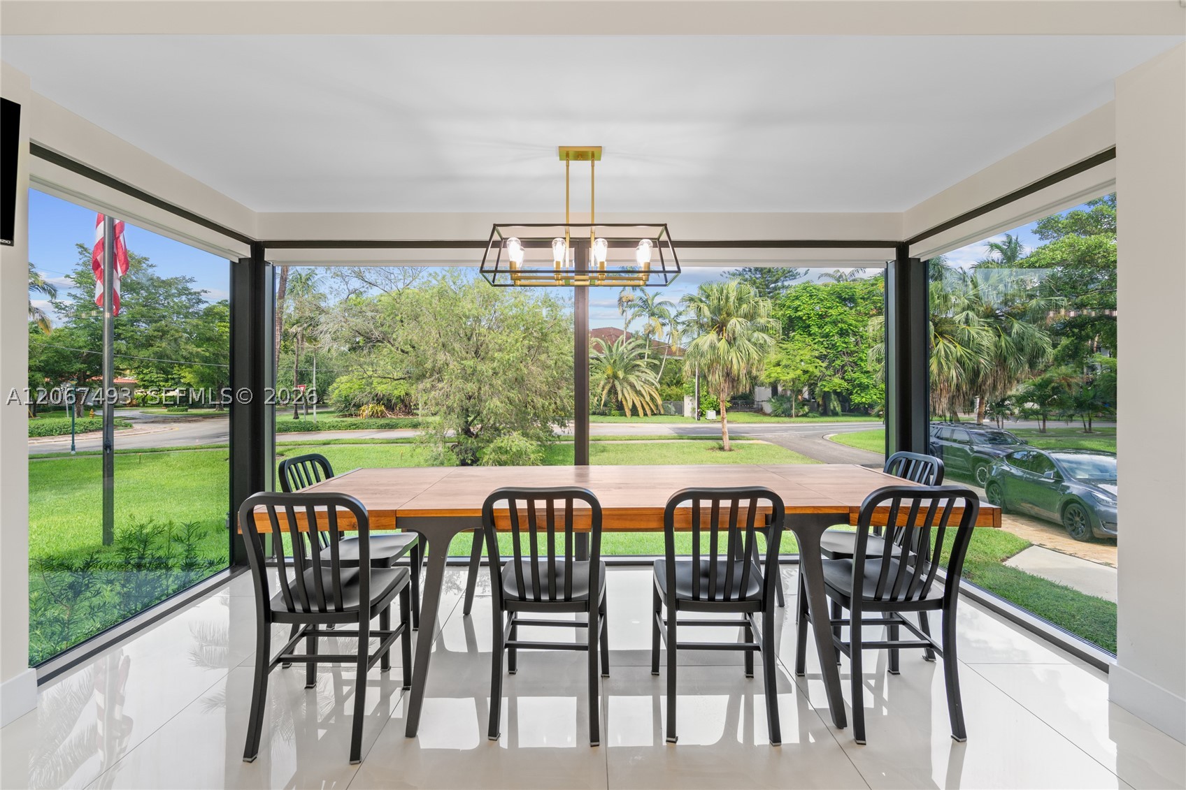 5720 SW 128th St Pinecrest, FL 33156