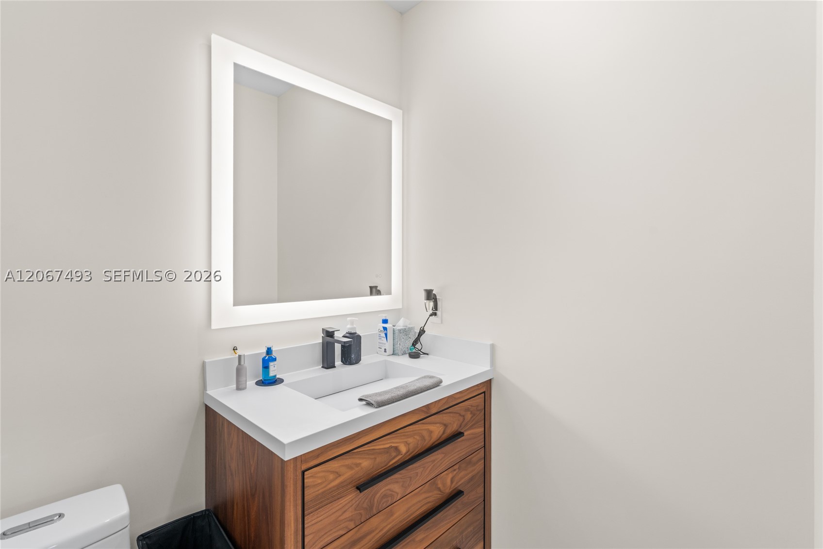 5720 SW 128th St Pinecrest, FL 33156