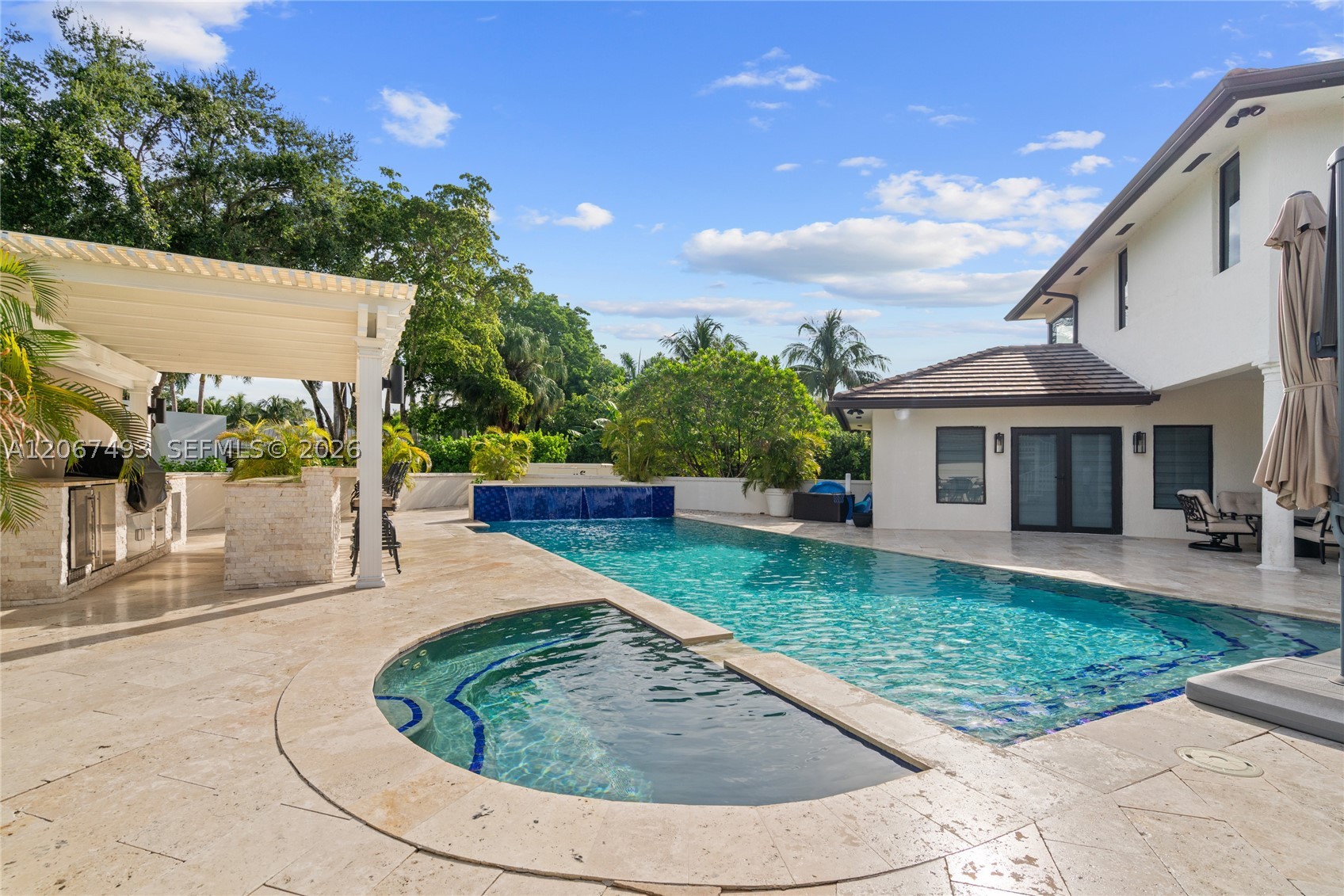 5720 SW 128th St Pinecrest, FL 33156