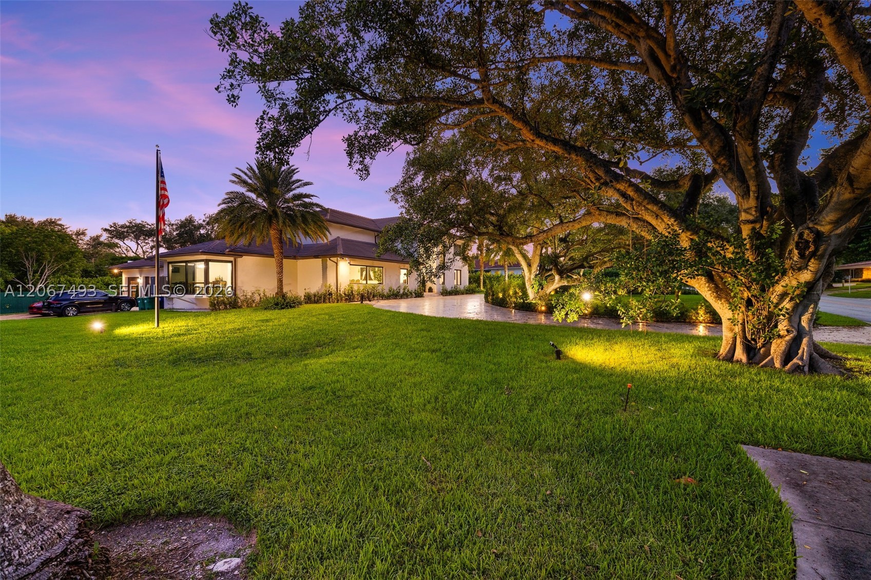 5720 SW 128th St Pinecrest, FL 33156