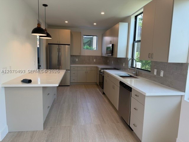 2239 SW 14th St Miami, FL 33145