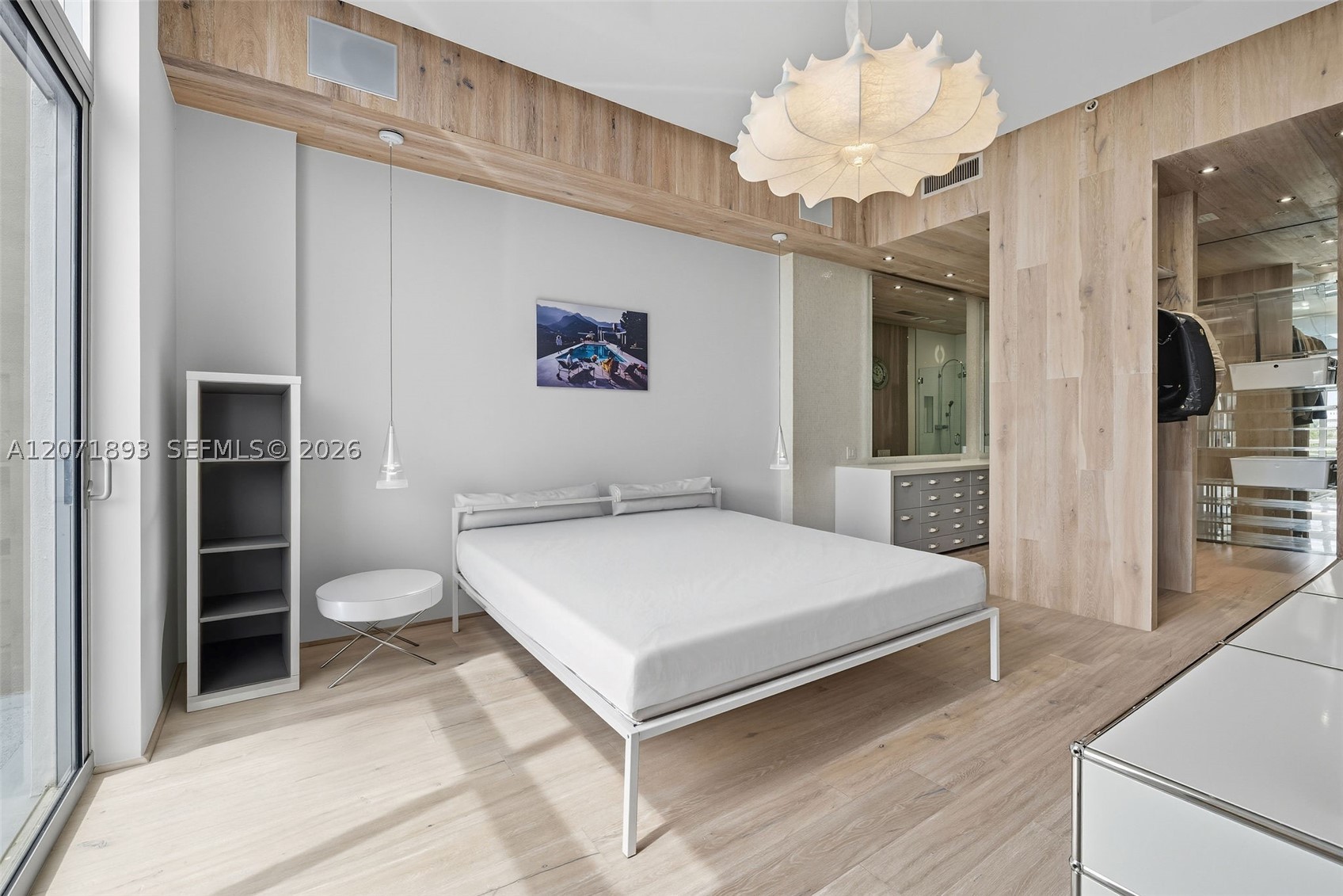 image Meridian Lofts10