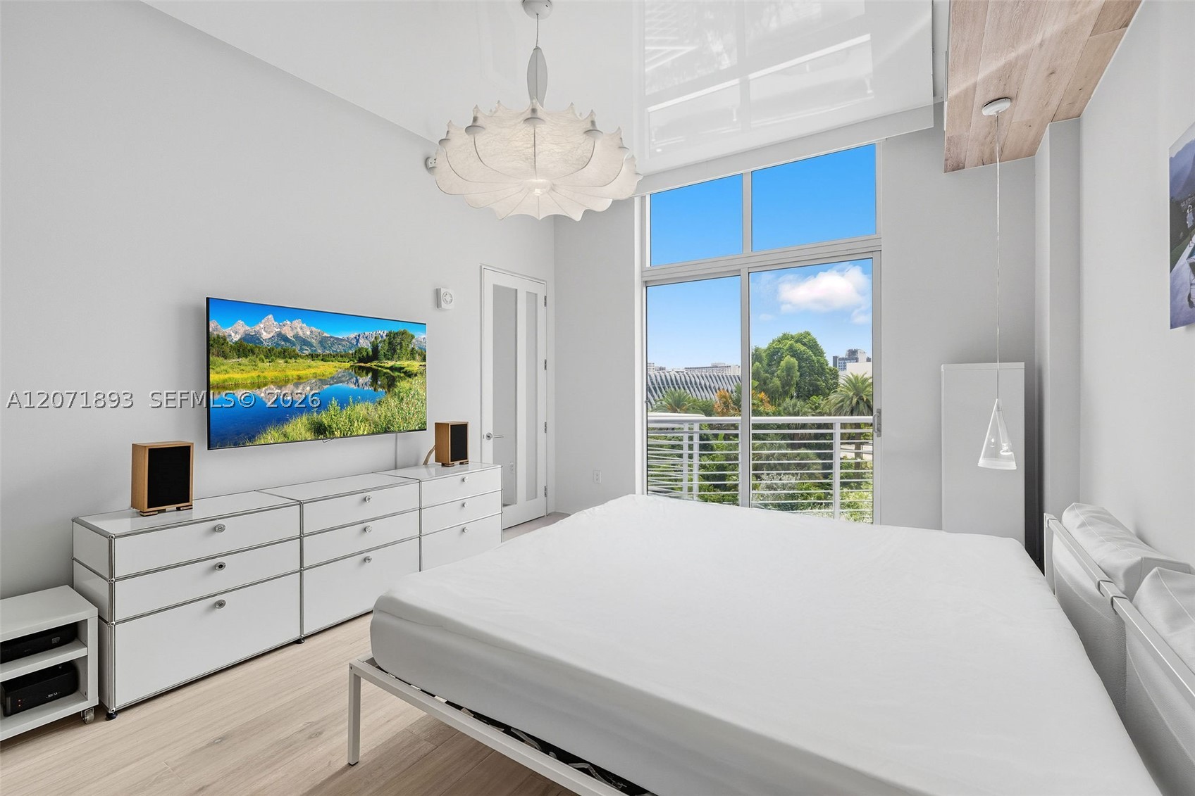 image Meridian Lofts12