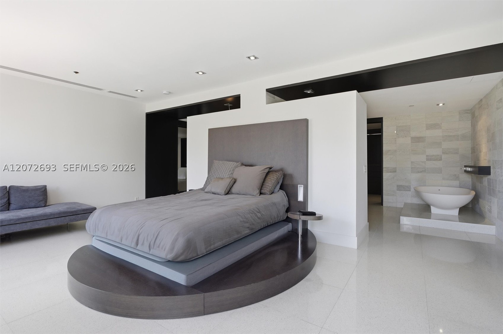 1330 Ocean Dr #3CA Miami Beach, FL 33139