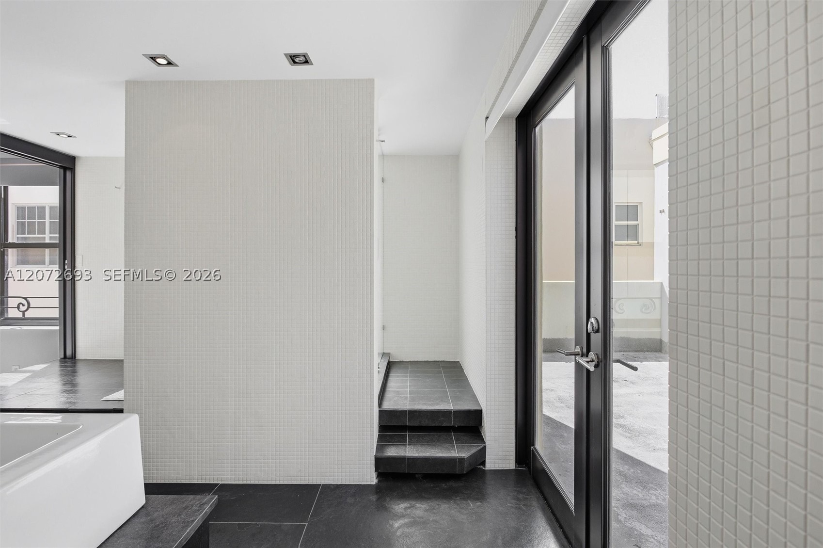 1330 Ocean Dr #3CA Miami Beach, FL 33139