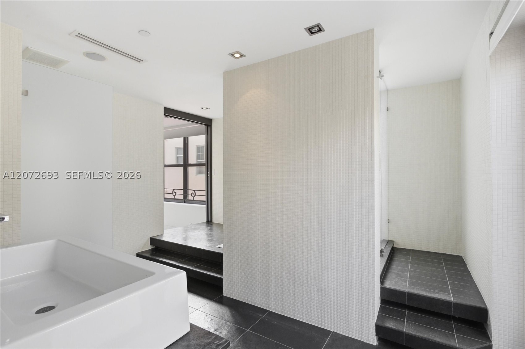 1330 Ocean Dr #3CA Miami Beach, FL 33139