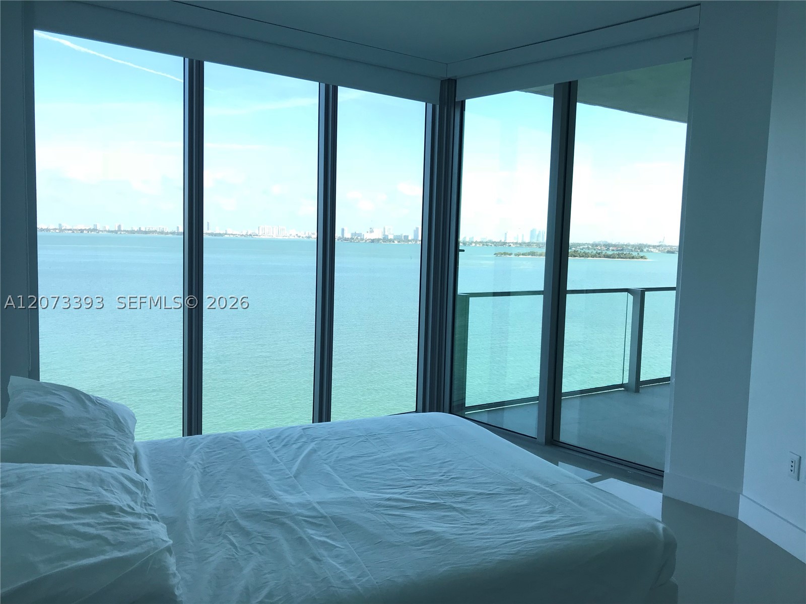 image Biscayne Beach3